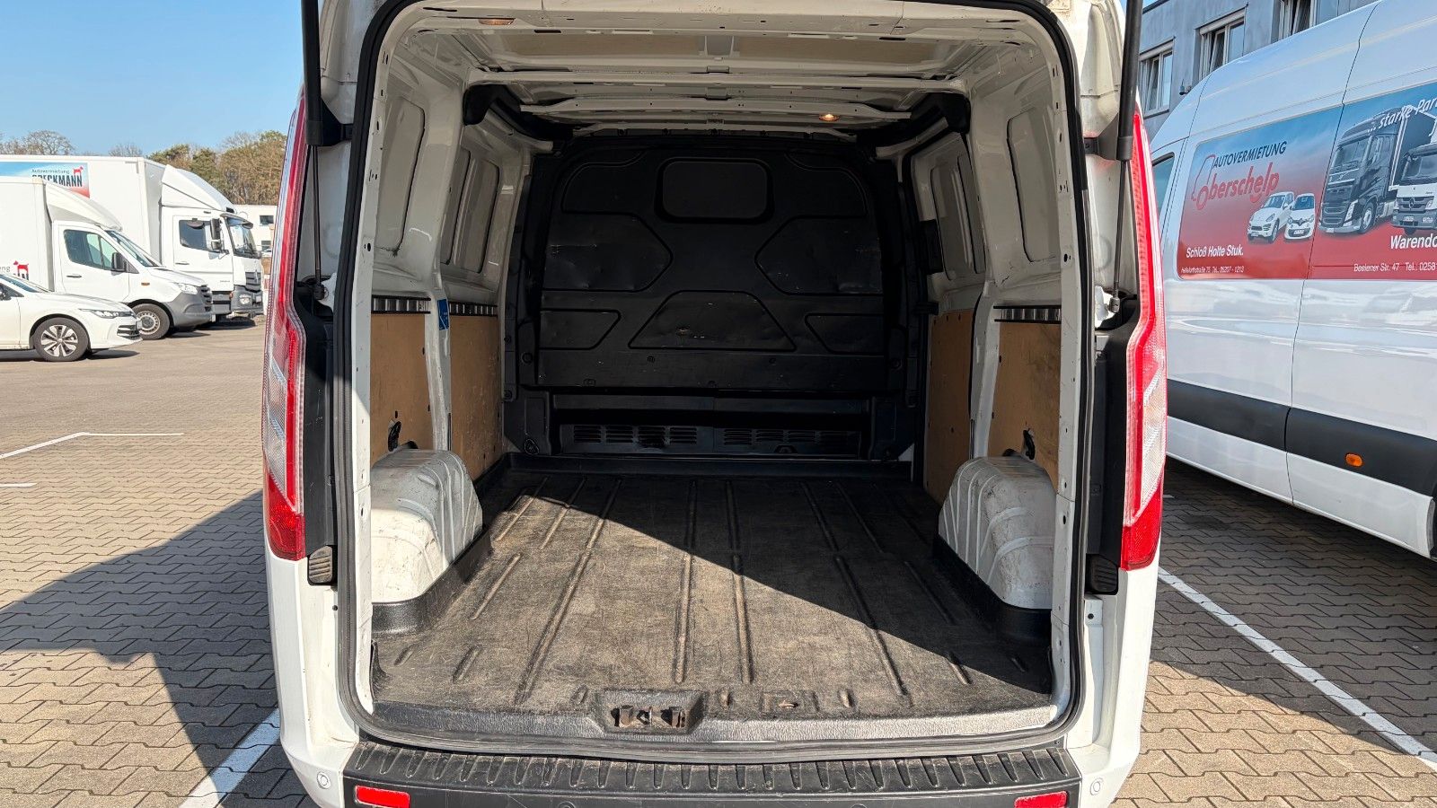 Fahrzeugabbildung Ford Transit Custom Kasten 280 L1 Trend Navi