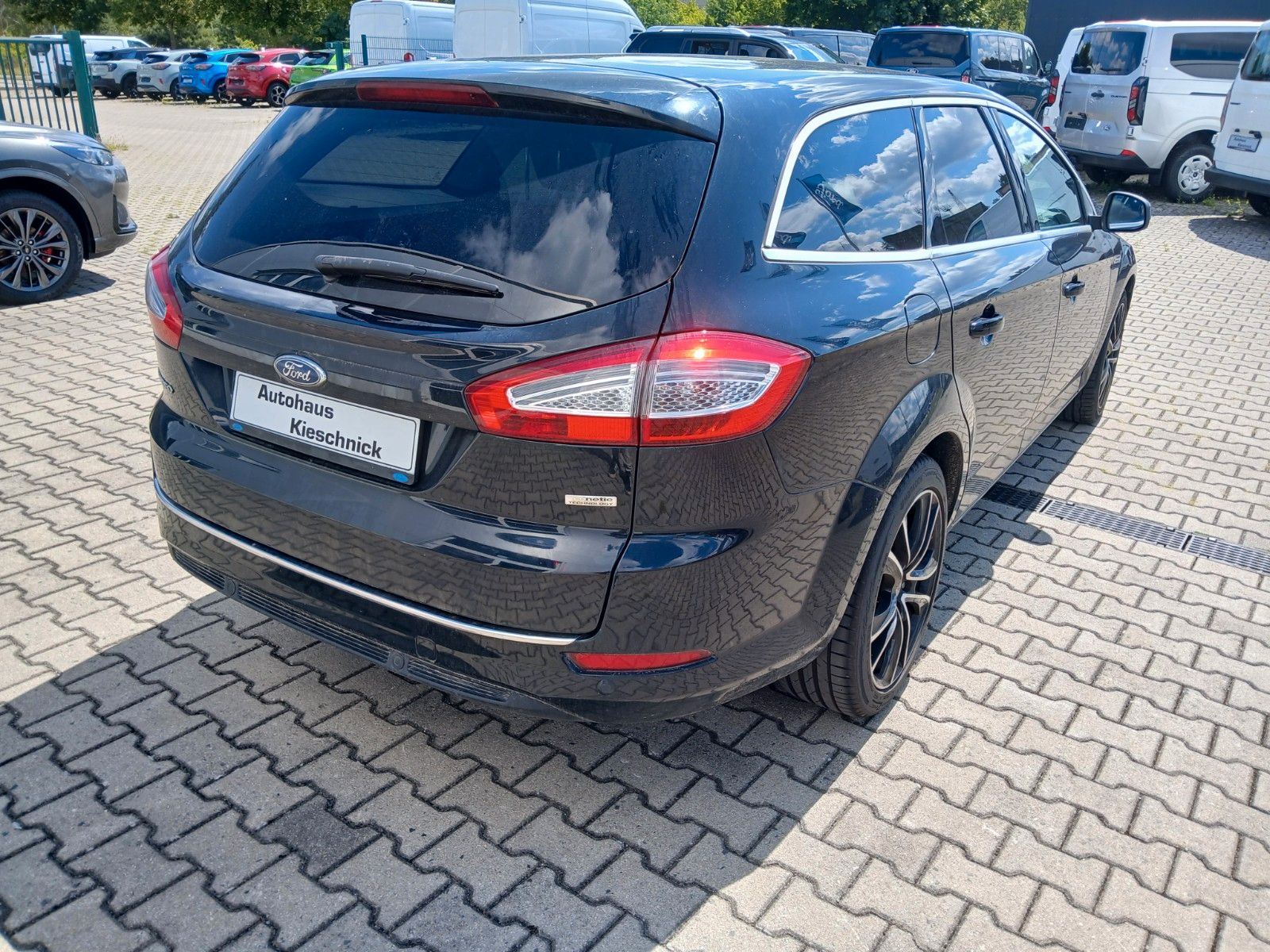 Fahrzeugabbildung Ford Mondeo Turnier Titanium