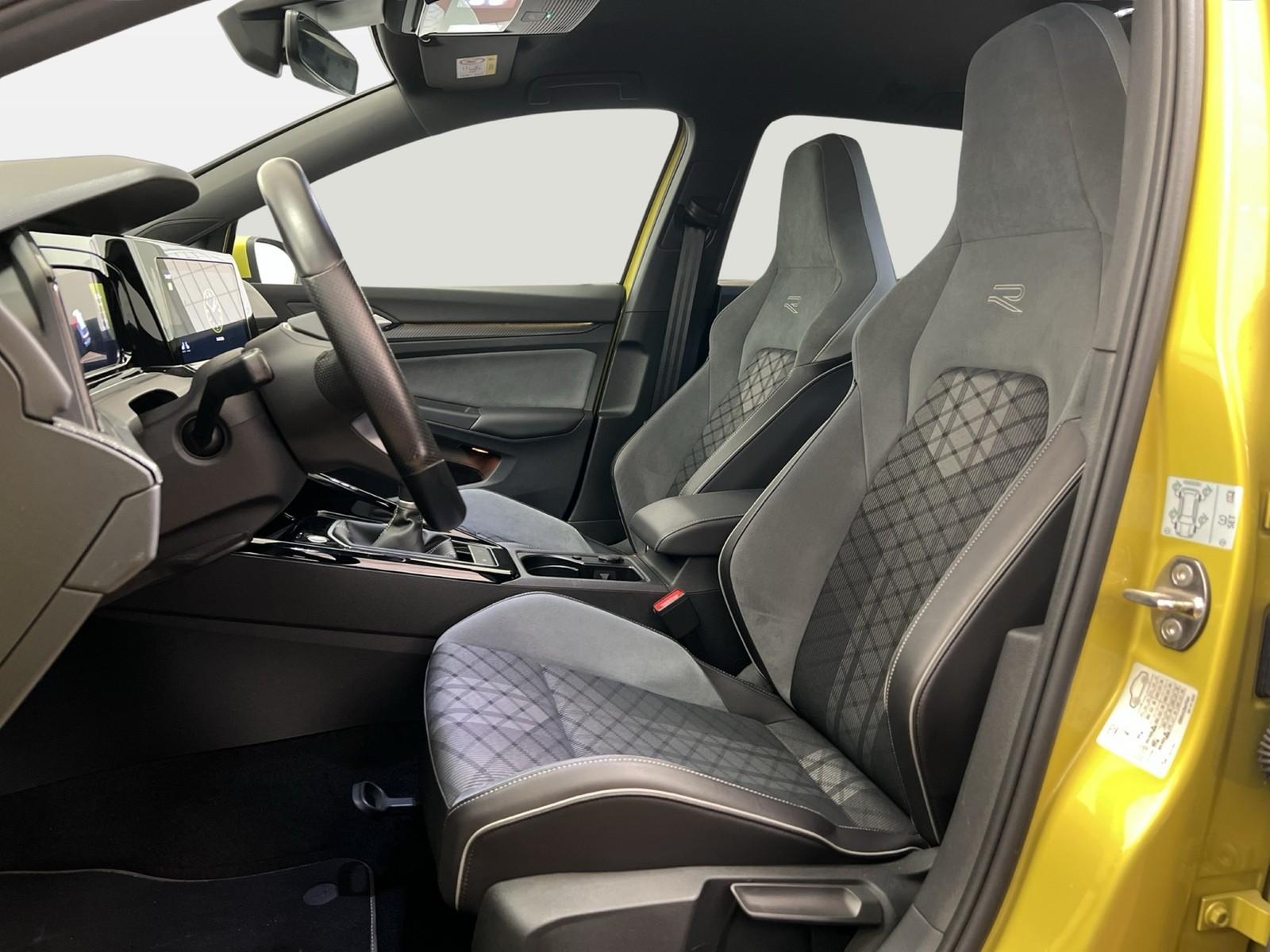 Volkswagen Golf VIII Variant 1.5 TSI R Line AHK LED 18", миниатюра 10