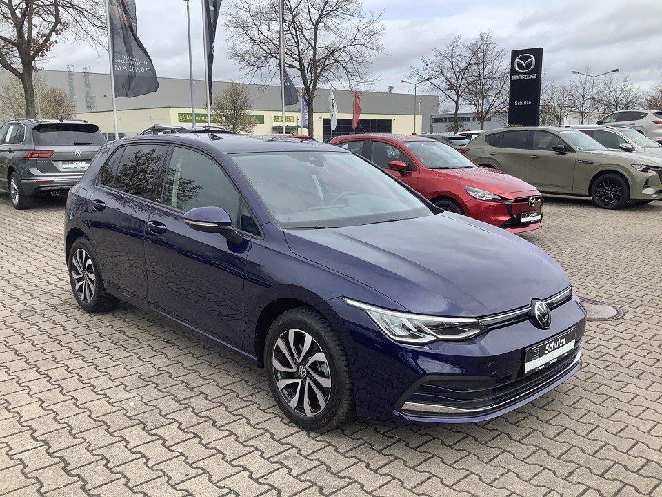 Volkswagen Golf VIII 1.5 eTSI Active - Allwetterbereifung A
