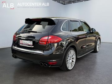 Porsche Cayenne - 5