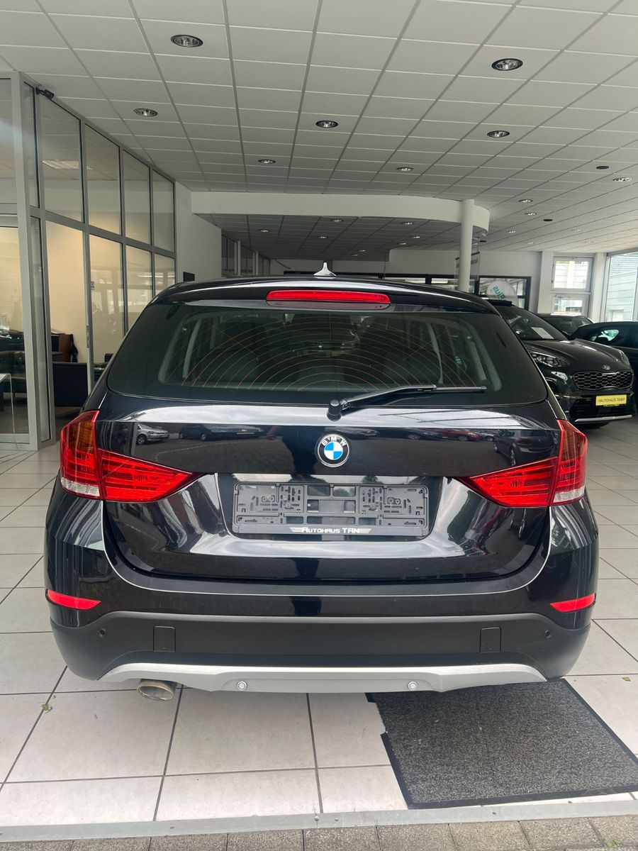 Fahrzeugabbildung BMW X1 18 d xDrive * AUTOMATIK *