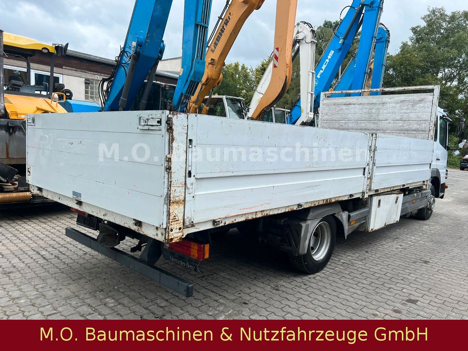 Fahrzeugabbildung Mercedes-Benz Atego 822 / Pritsche / Euro 5/ 6,20 m