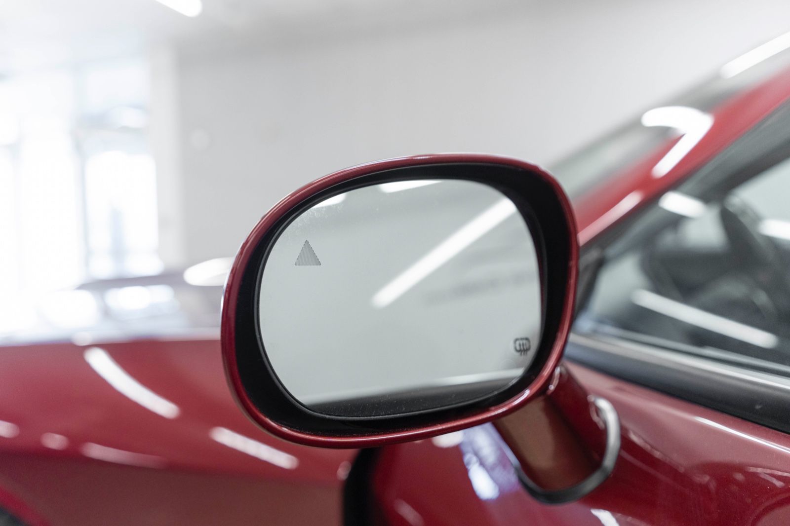 Fahrzeugabbildung Dodge Challenger 5,7 R/T ACC KAM CARPLAY NAV ALPINE