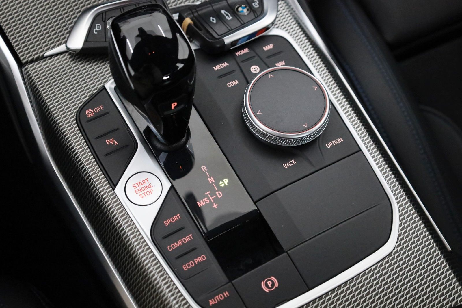 Fahrzeugabbildung BMW 330 d Lim. M Sport, T.Leder, Navi, LED, SH, SD