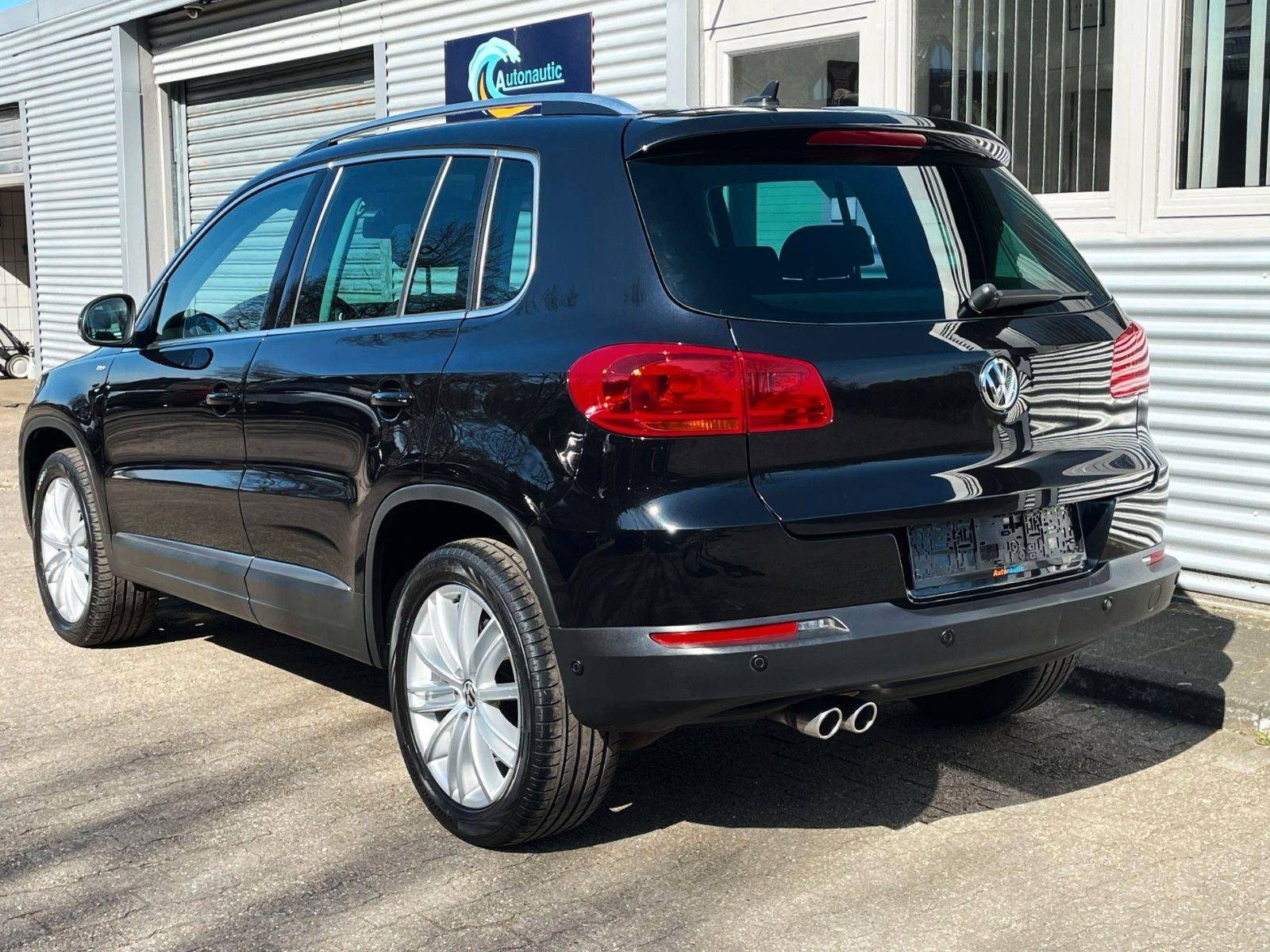 Fahrzeugabbildung Volkswagen TIGUAN 2.0TDI CUP DSG 4M NAVI DYNAUDIO CAM PANO.