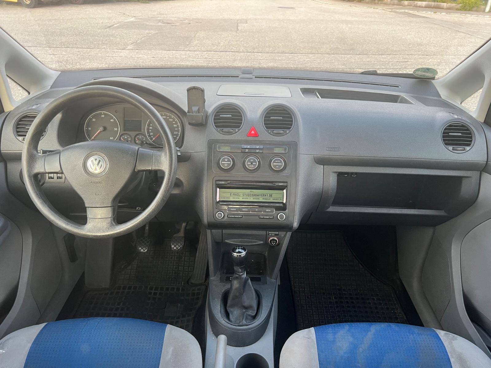 Volkswagen Caddy 2010 — photo 15