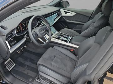 Audi Q8 - 10
