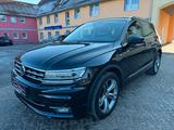 Volkswagen Tiguan 1.4 TSI R-Line DSG 4Motion LED Virtual - Volkswagen Tiguan: Tsi