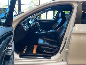 BMW 530 d xDrive *VOLLLEDER*NAVI*AHK*4-ZONEN KLIMA*