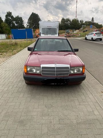 Mercedes-Benz Mercedes 190e W201, Rot, Schaltgetriebe