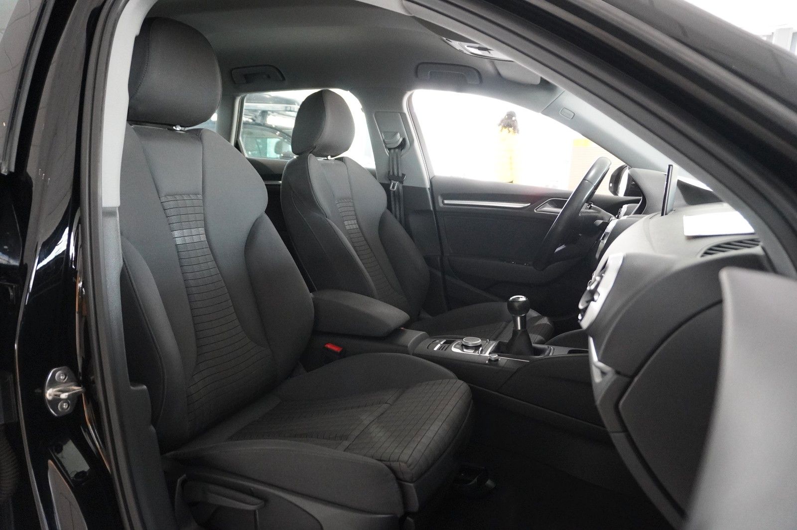 Fahrzeugabbildung Audi A3 Sportback 1.4 TFSI SPORT NAVI/SH/BI-XENON/PDC