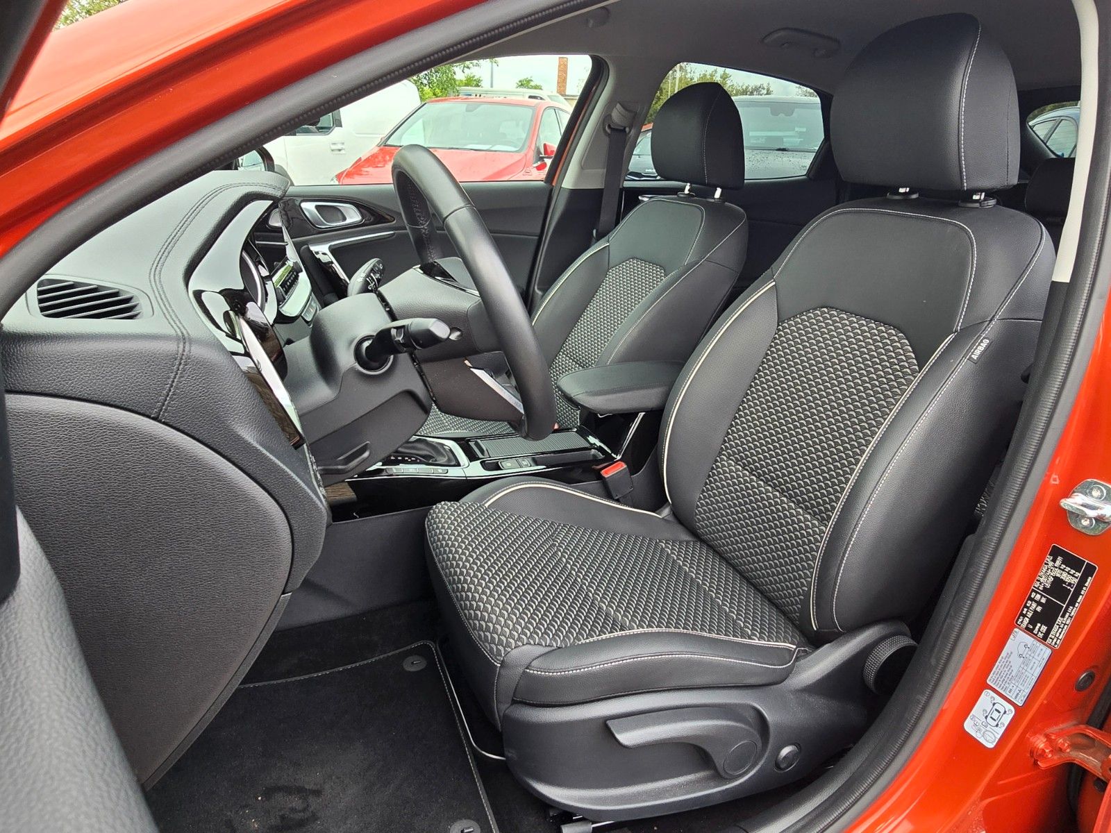 Fahrzeugabbildung Kia XCeed 1.5 T-GDI 140 PS DCT Spirit XCL