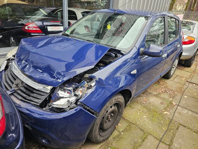 Dacia Sandero Laureate