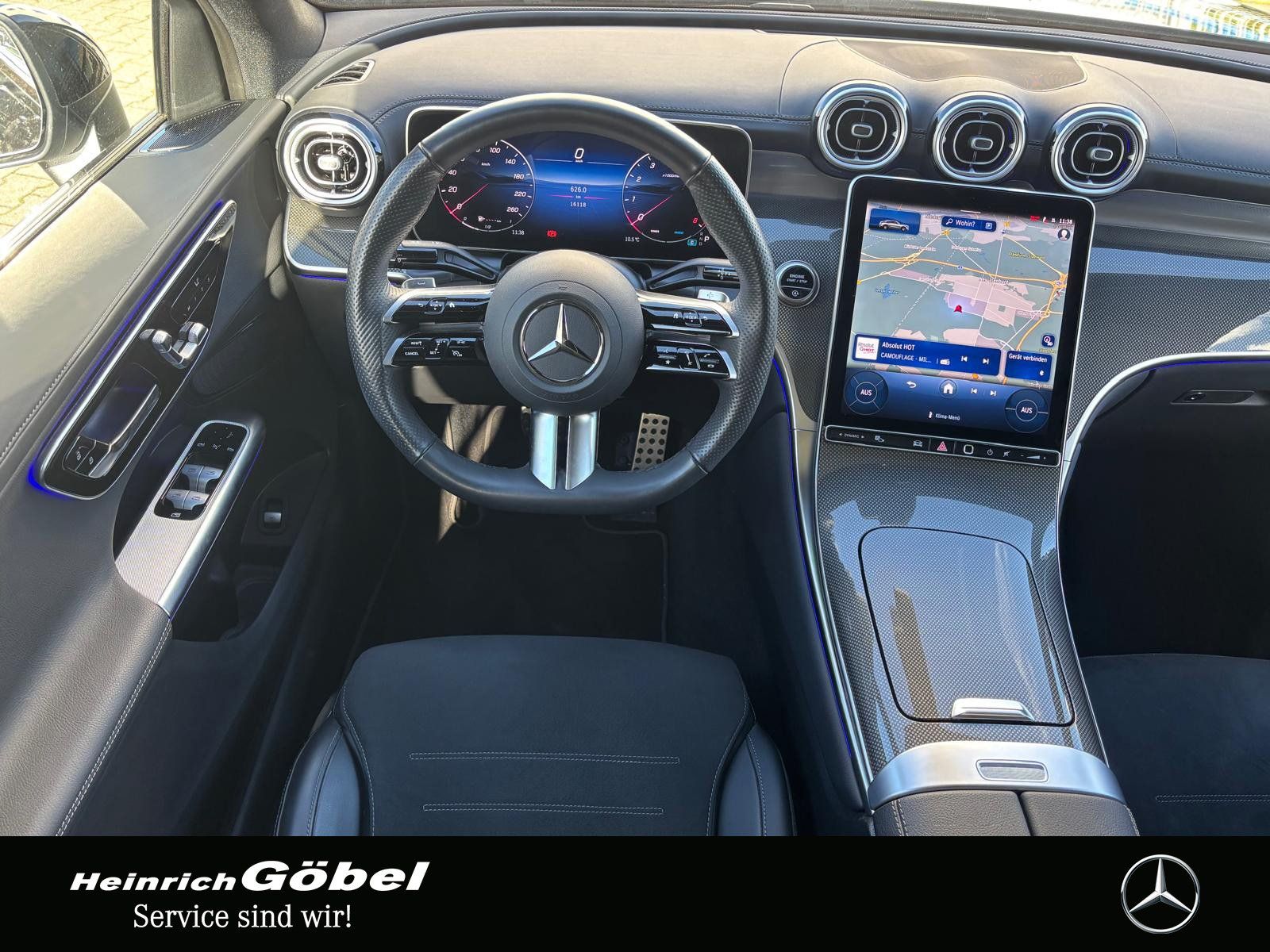 Fahrzeugabbildung Mercedes-Benz GLC 300 AMG*PANO*AHK*360°*MEMORY*TOTWINKEL*