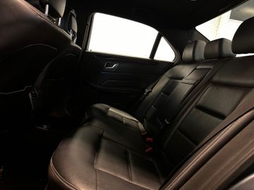 Mercedes E 200 - 10