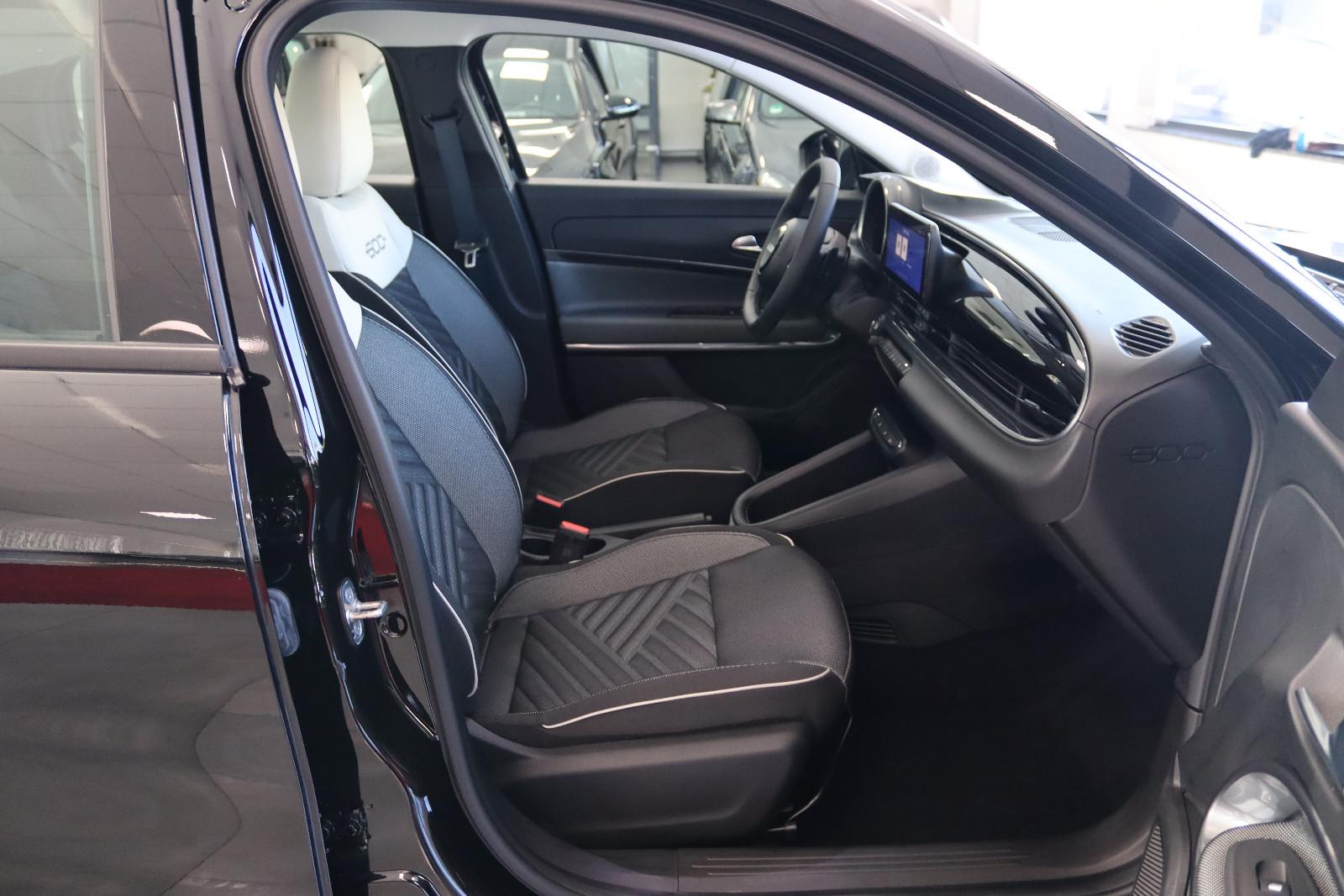 Fiat 600 1.2 Hybrid Basis  * 1.HAND *