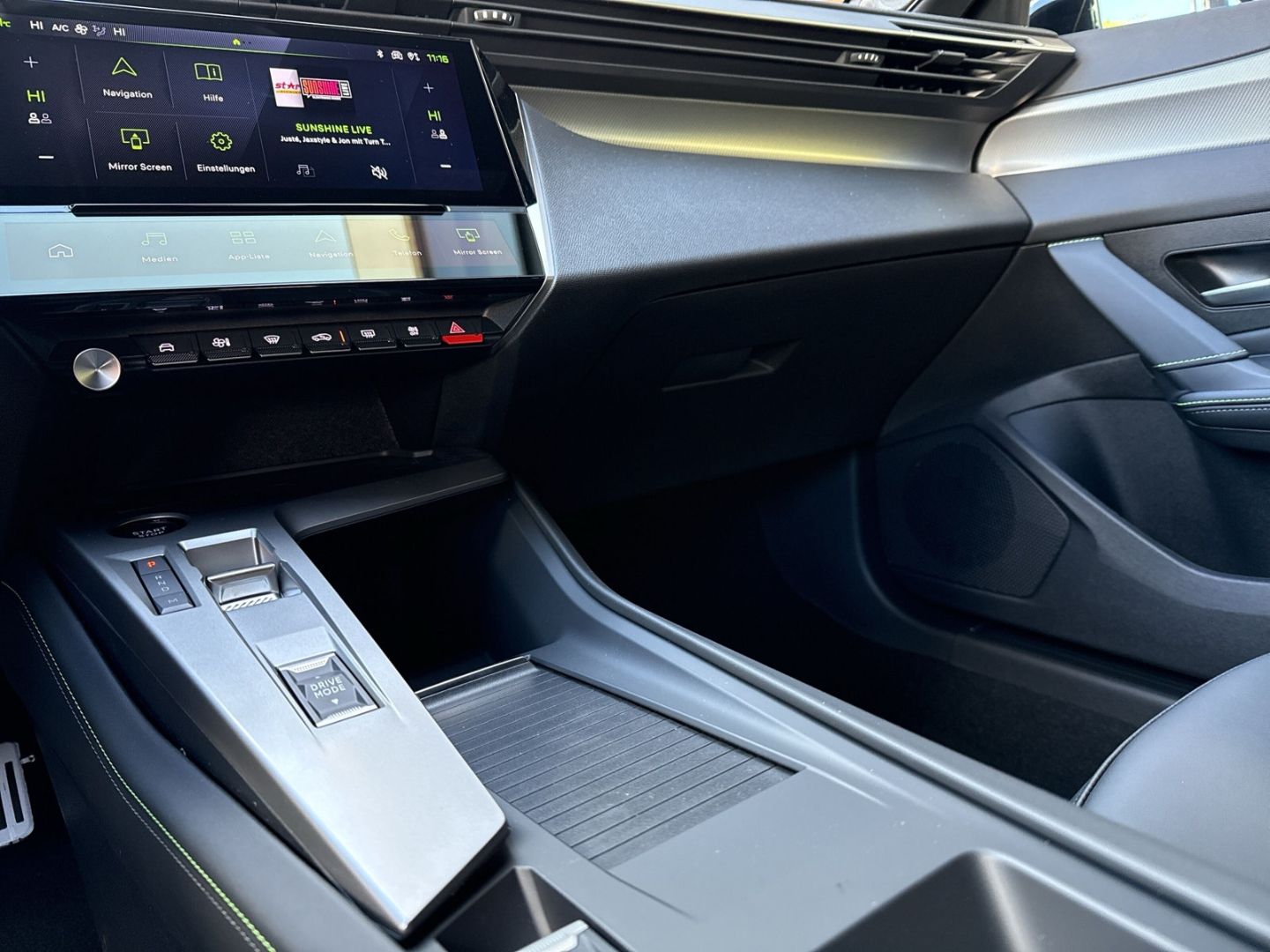 Peugeot 408 - Bild 11