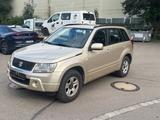 Suzuki Grand Vitara 2.0 Comfort 4X4+Klima+AHK+TÜV - Suzuki Grand Vitara: 2.4