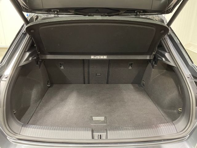 T-Roc Sport 1.5 TSI DSG RFK AHK ACC LED