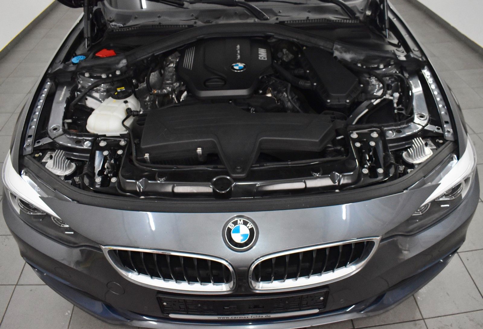 Fahrzeugabbildung BMW 420d Gran Coupé xDrive Sport Line Automatik,Navi