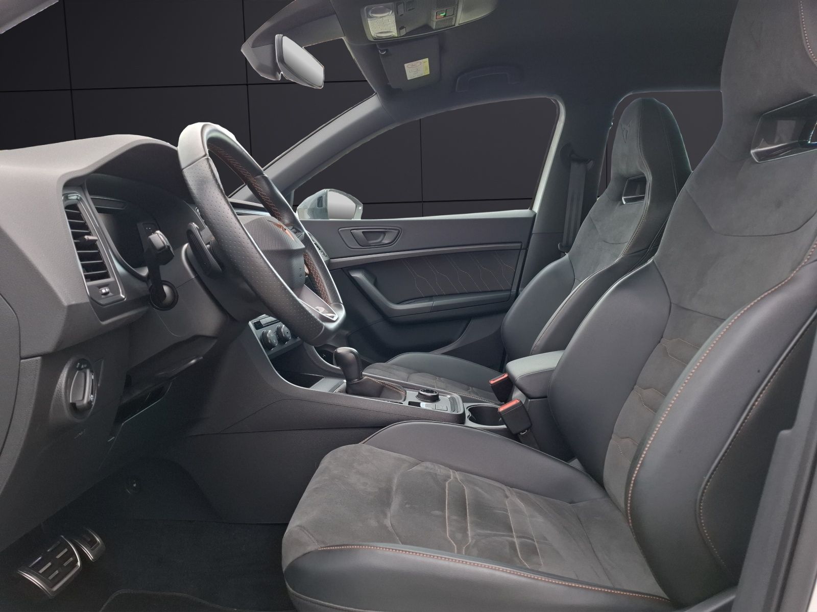 Fahrzeugabbildung SEAT Ateca VZ DSG 4Drive LED Navi AID ACC beats Park-