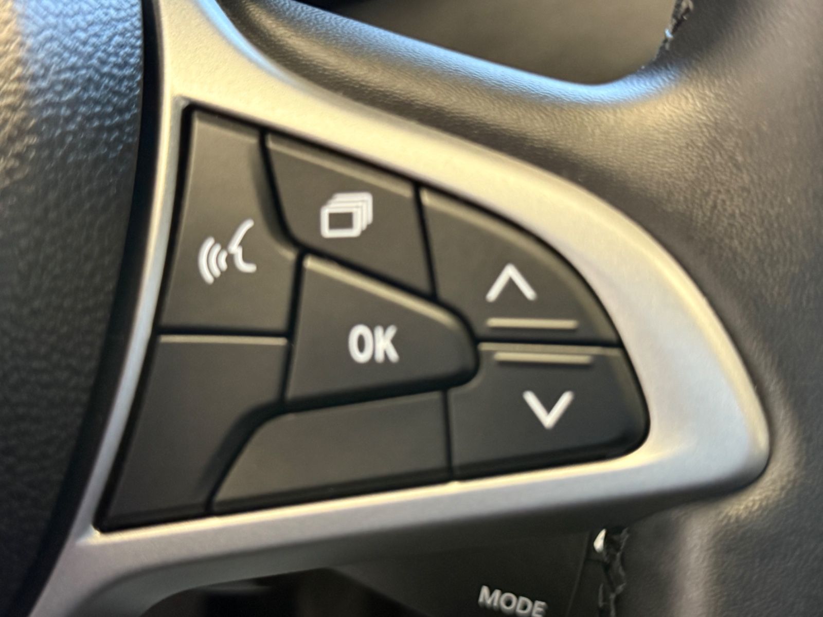 Fahrzeugabbildung Dacia Sandero III Stepway Extreme CVT, WENIG KM!