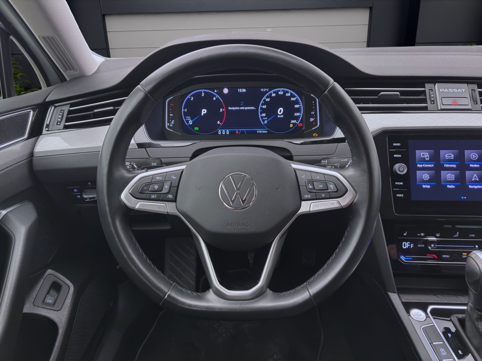 Volkswagen Passat Variant - Bild 12