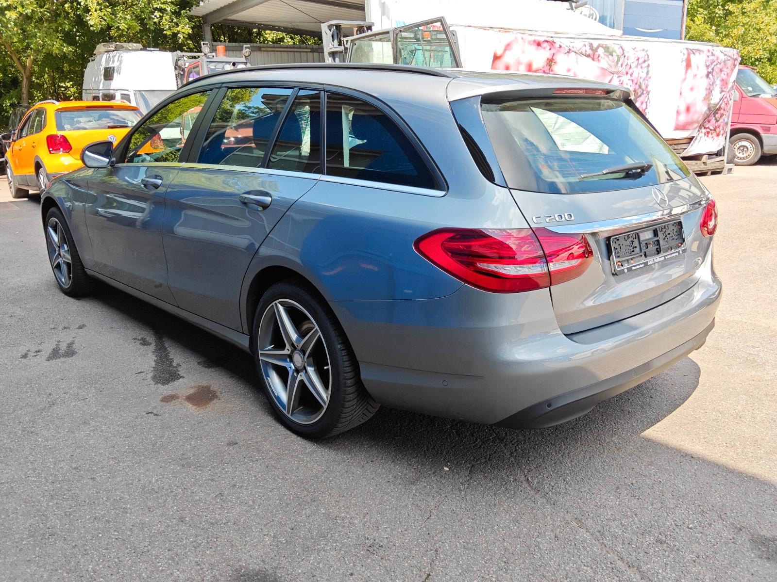 Mercedes-Benz C200 2015 — engine 1.991 cm³, 184 HP (135kW)