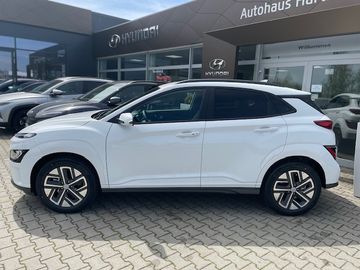 Fahrzeugabbildung Hyundai KONA EV ADVANTAGE 11 KW Onboard LED NAVI SOFORT!