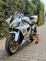 Yamaha R1 RN09 2003 - Offers