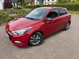 Hyundai i20 1.2 62kW Passion Passion 8-fach bereift TOP - Hyundai i20: Von Privat