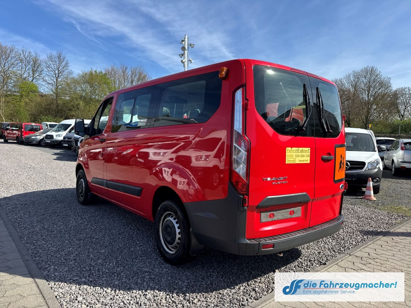 Fahrzeugabbildung Ford Transit Custom Kombi 300 L1 2.2 TDCi *8365