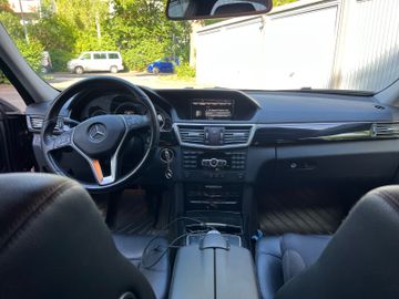 Mercedes E 200 - 7