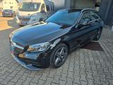 Mercedes-Benz -Modell C 200 T 4Matic, AMG Line - Mercedes-Benz C 200 mit Benzin-Antrieb: Schwarz, Panorama-Dach