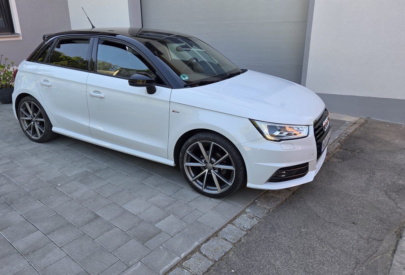 AUDI Audi A1 Sportback 1.0 TFSI ultra * SLINE* ...