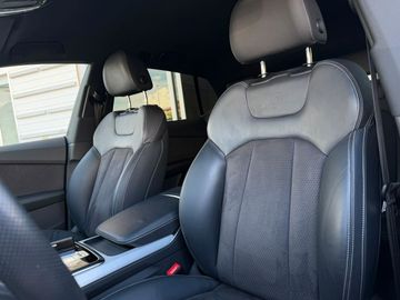 Audi Q8 - 10