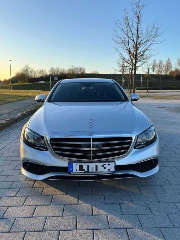Image of Mercedes-Benz E 350