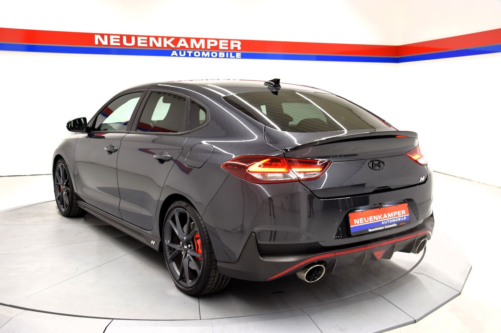 Fahrzeugabbildung Hyundai i30N Performance Fastback Schalensitze Automatik