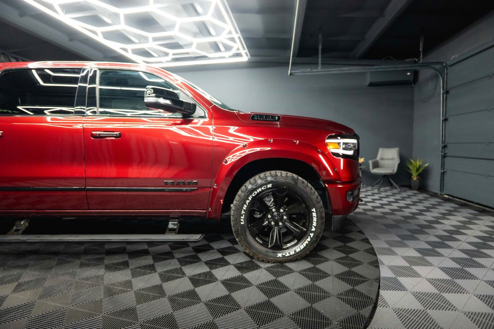 Fahrzeugabbildung Dodge RAM 5.7 V8 HEMI LIMITED Offroad FULL Options ACC