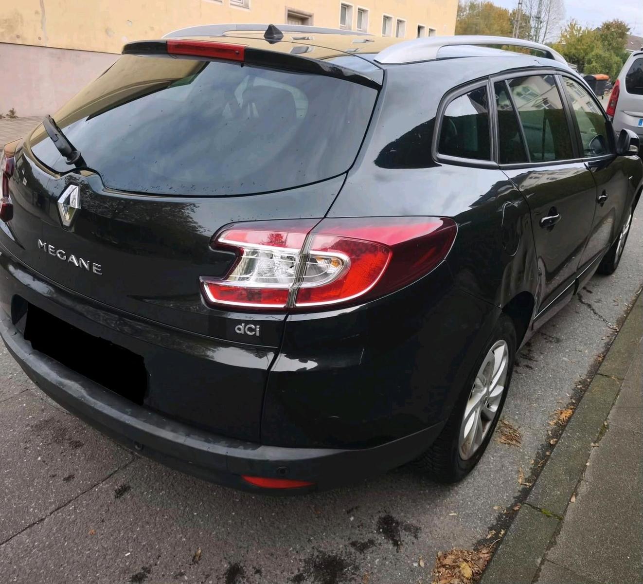 Renault Megane 2015 — engine 110 HP (81kW)