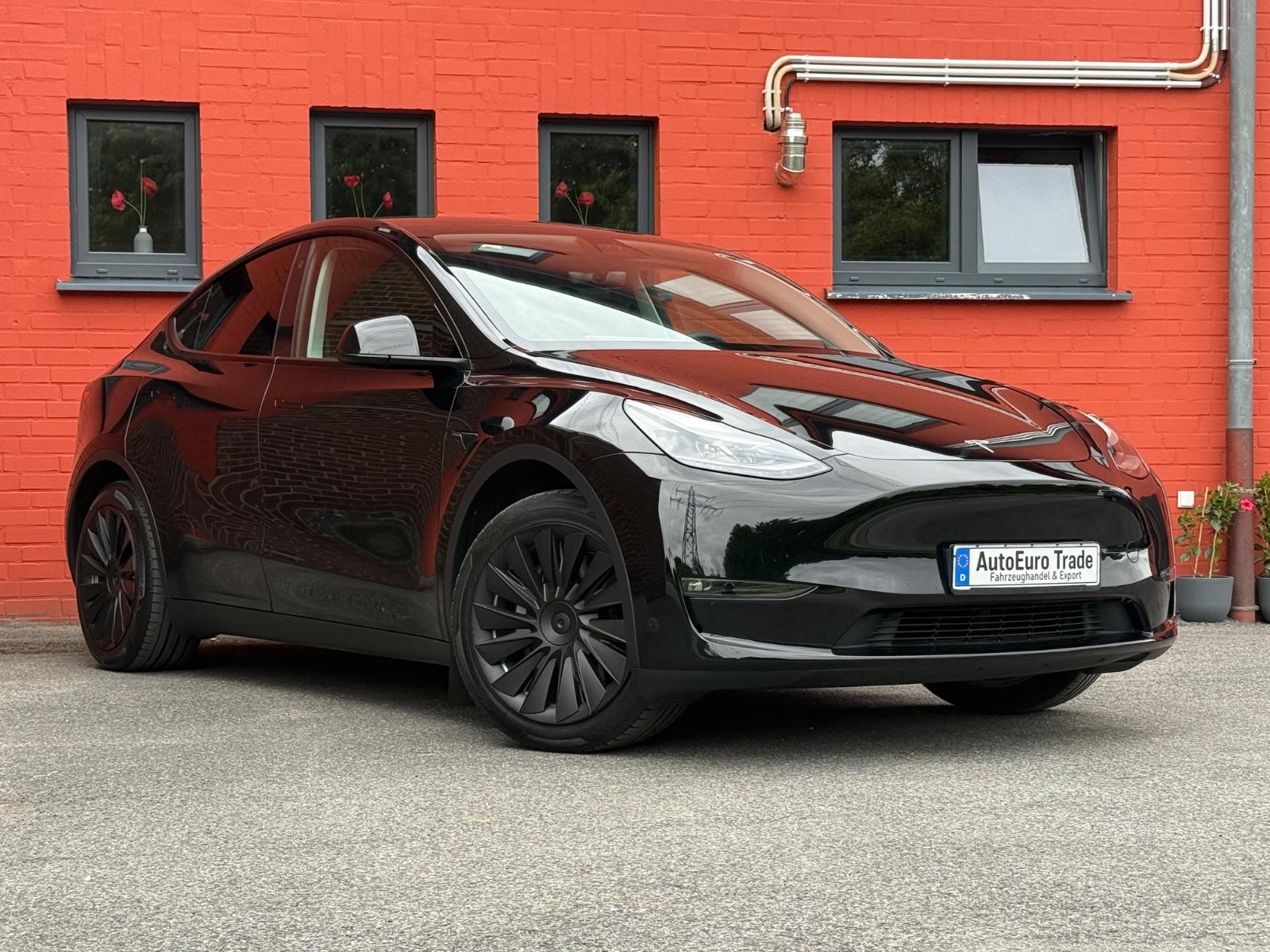 Tesla Model Y Long Range Dual AWD | Garantie von Tesla