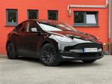 Tesla Model Y Long Range Dual AWD | Garantie von Tesla - Tesla Model Y in Düsseldorf