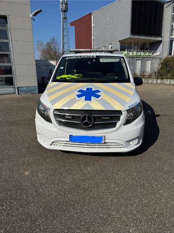 Mercedes-Benz Vito ambulance krankenwagen