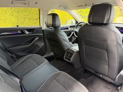 VW Passat Variant Elegance/ IQ DRIVE/ Apple CarPlay