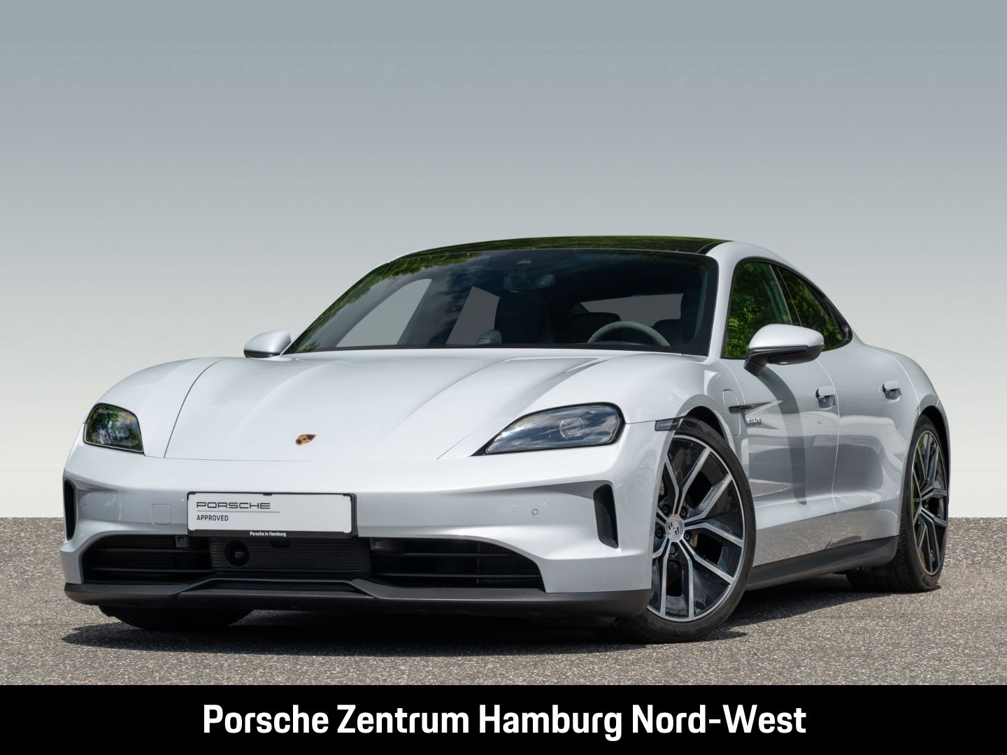 PORSCHE Taycan Panoramadach BOSE InnoDrive