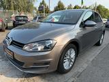 Volkswagen Golf VII Lim. Cup BMT*ACC*DSG*PDC*NAV* - Volkswagen Golf in Wolfsburg
