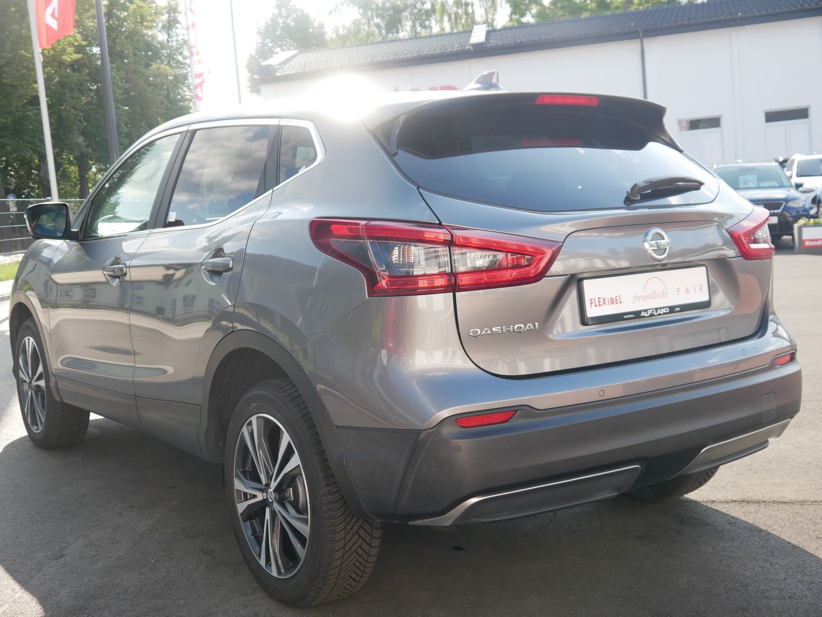Nissan Qashqai 1.3 N-Connecta Tempomat Kamera Keyless imagem 3