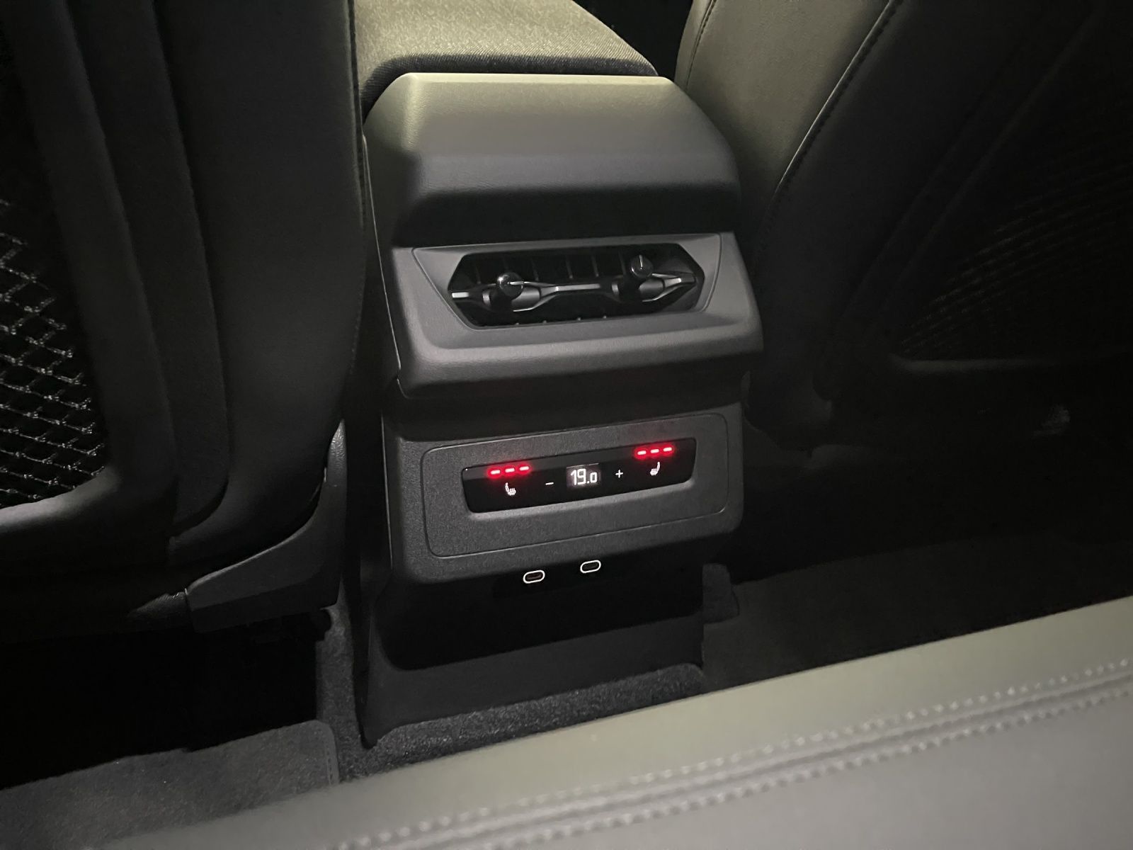 Audi Q6 e-tron qu. edition one S-line AHK Matrix LM 2 foto 25