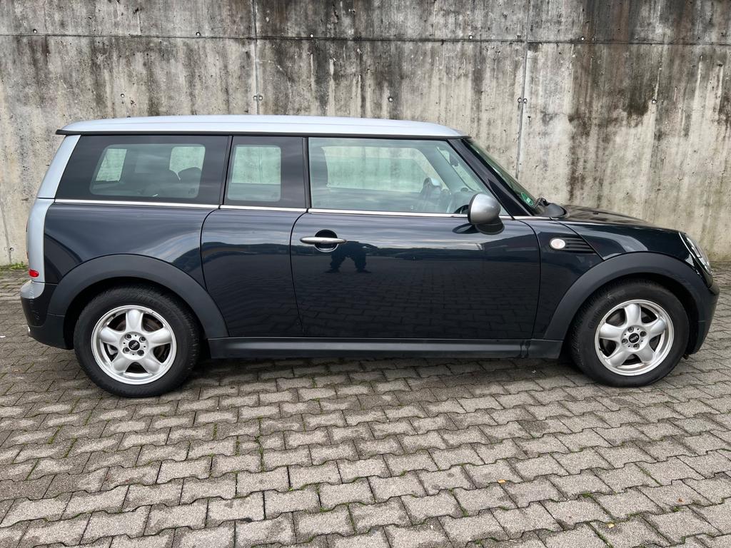 MINI Cooper Clubman